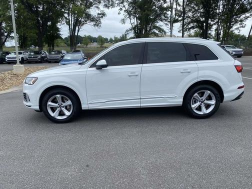 Carrara White 2023 Audi Q7 45 Premium Plus