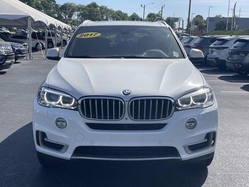 White 2017 BMW X5 xDrive35i