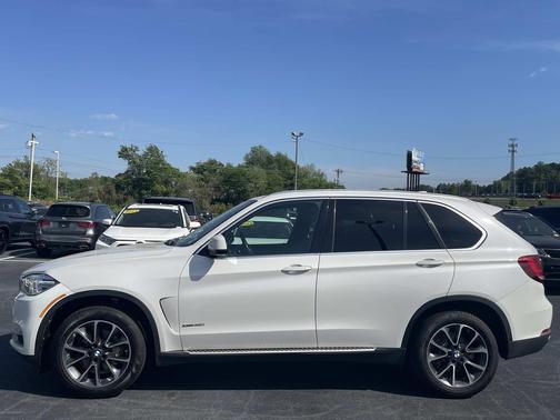 White 2017 BMW X5 xDrive35i