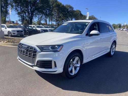 2022 Audi Q7 45 Premium