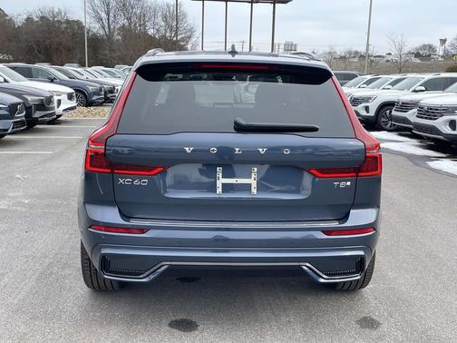 2026 Volvo XC60 Plug-In Hybrid Ultra, T8 AWD Electric/Gasoline, Dark