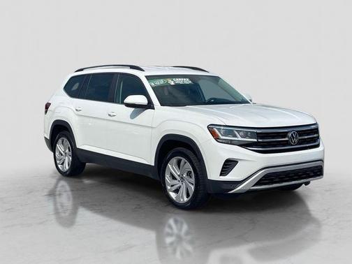 Pure White 2023 Volkswagen Atlas 3.6L SE w/Technology