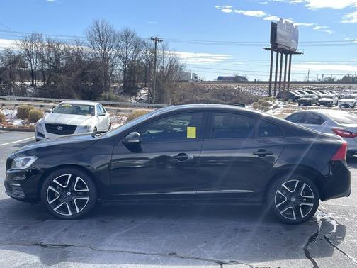 2017 Volvo S60 T5 Dynamic