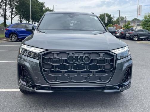 Daytona Gray 2026 Audi Q7 55 Prestige