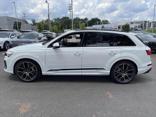 2025 Audi Q7 55 Premium Plus