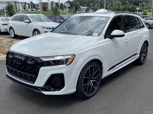 2025 Audi Q7 55 Premium Plus