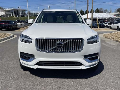 2024 Volvo XC90 B6 Ultimate Bright Theme 7-Seater