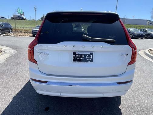 2024 Volvo XC90 B6 Ultimate Bright Theme 7-Seater