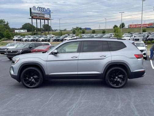 silver mist metallic 2026 Volkswagen Atlas 2.0T SE w/Technology