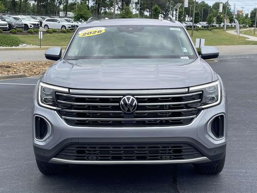 silver mist metallic 2026 Volkswagen Atlas 2.0T SE w/Technology