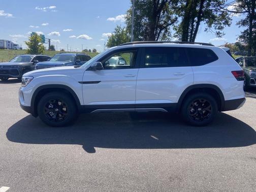 2026 Volkswagen Atlas 2.0T Peak Edition
