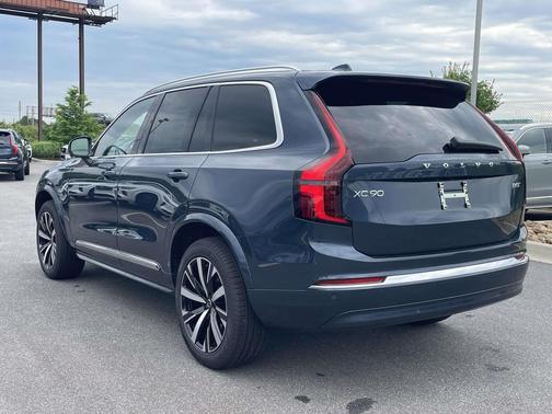 Denim Blue Metallic 2026 Volvo XC90 Core, B5 AWD Gas (mild hybrid), Gasoline, Bright, 7 Seats