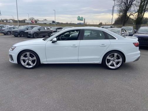 2022 Audi S4 Premium Plus TFSI quattro Tiptronic