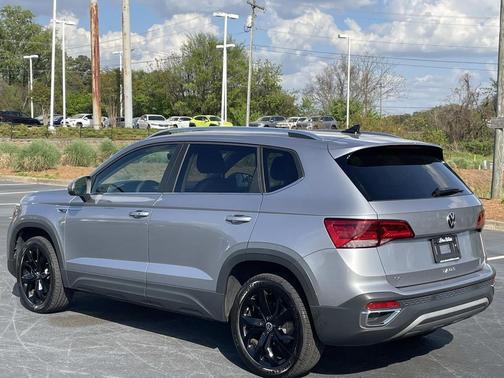 Quicksilver Metallic 2020 Buick Enclave FWD Essence