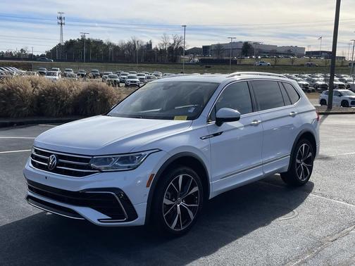 2022 Volkswagen Tiguan 2.0T SEL R-Line 4MOTION