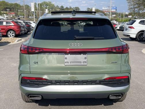 District Green Metallic 2026 Audi Q5 Premium Plus TFSI quattro S tronic