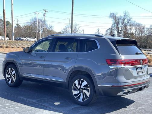 2025 Volkswagen Atlas 2.0T SEL