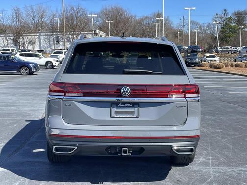 2025 Volkswagen Atlas 2.0T SEL
