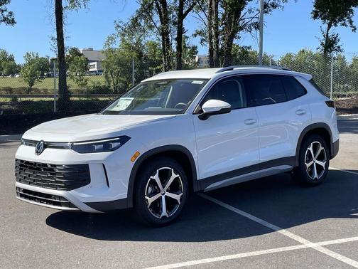 White 2026 Volkswagen Tiguan 2.0T SE