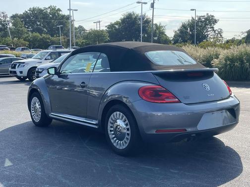Denim Blue/Black Roof 2016 Volkswagen Beetle 1.8T