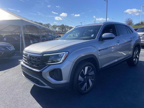 2024 Volkswagen Atlas Cross Sport 2.0T SE w/Technology 4MOTION
