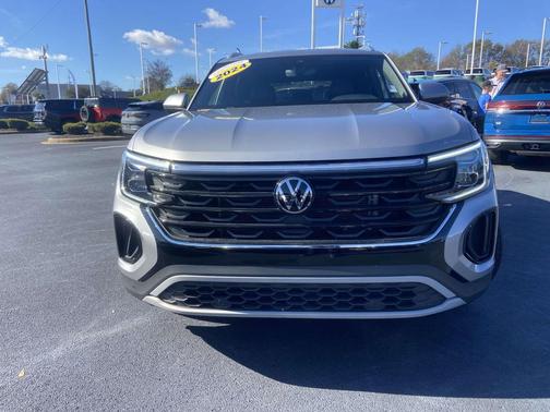 2024 Volkswagen Atlas Cross Sport 2.0T SE w/Technology 4MOTION