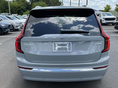 2026 Volvo XC90 Plug-In Hybrid T8 Plus 7-Seater