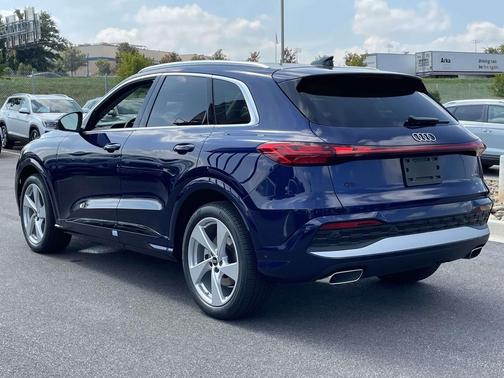 2025 Audi Q5 Prestige TFSI quattro S tronic