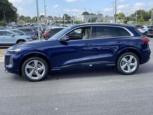 2025 Audi Q5 Prestige TFSI quattro S tronic