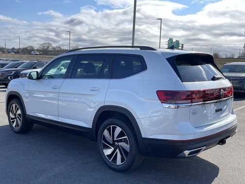 White 2026 Volkswagen Atlas 2.0T SE w/Technology
