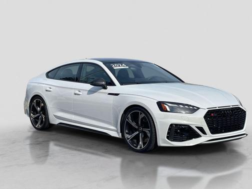 Glacier White Metallic 2024 Audi RS 5 2.9T
