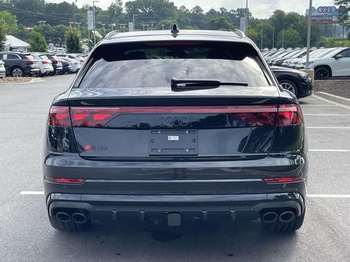 Mythos Black Metallic 2026 Audi SQ8 4.0T Prestige