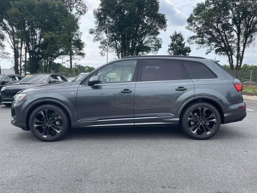 Daytona Gray 2026 Audi Q7 55 Premium Plus
