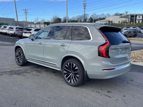 2026 Volvo XC90 Plug-In Hybrid T8 Plus 7-Seater