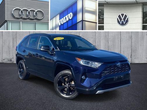 2020 Toyota RAV4 Hybrid SE