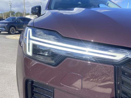 2026 Volvo XC90 B6 Ultra Dark Theme 6-Seater