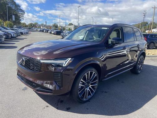 2026 Volvo XC90 B6 Ultra Dark Theme 6-Seater