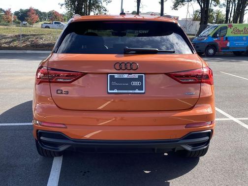 2025 Audi Q3 Premium 45 TFSI S line quattro Tiptronic
