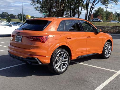 2025 Audi Q3 Premium 45 TFSI S line quattro Tiptronic