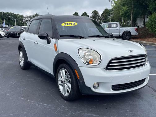 Light White 2012 MINI Cooper Countryman Base