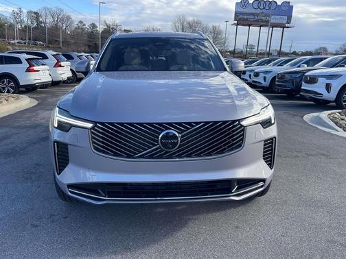 2026 Volvo XC90 B5 Plus 7-Seater