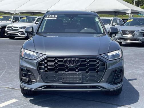 Daytona Gray Pearl Effect 2023 Audi Q5 45 S line Premium Plus