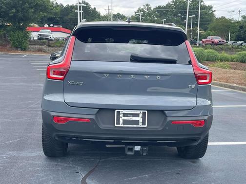 Thunder Grey Metallic 2021 Volvo XC40 T5 R-Design