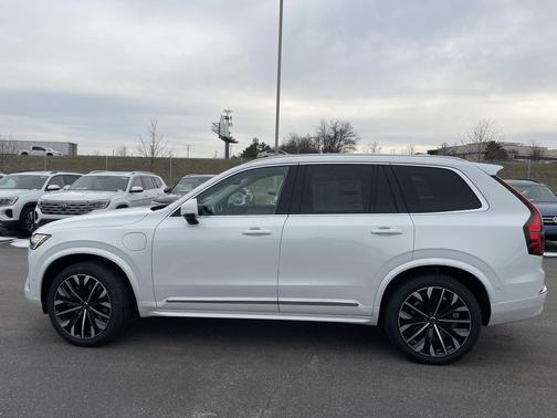 2026 Volvo XC90 Plug-In Hybrid Plus, T8 AWD, Electric/Gasoline, Bright, 7 Seats