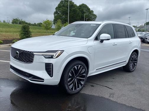 2025 Volvo XC90 Plug-In Hybrid T8 Plus 7-Seater