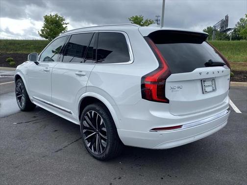 2025 Volvo XC90 Plug-In Hybrid T8 Plus 7-Seater
