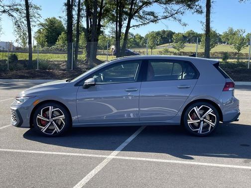 moonstone gray 2026 Volkswagen Golf GTI 2.0T SE DSG