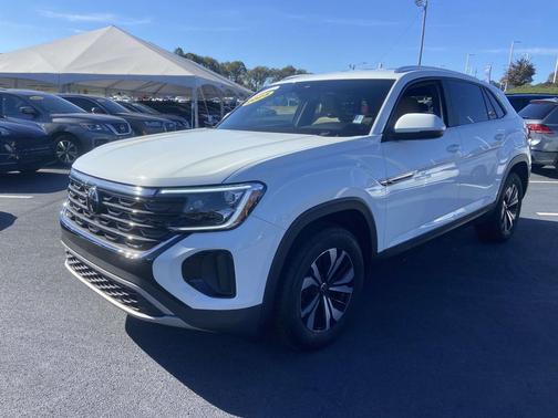 2025 Volkswagen Atlas Cross Sport 2.0T SE