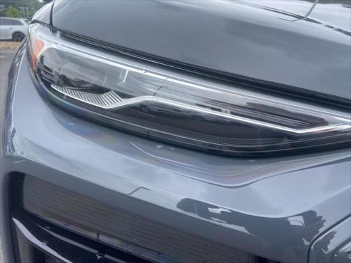 2025 Audi Q6 e-tron Premium