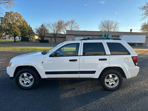 2005 Jeep Grand Cherokee Laredo